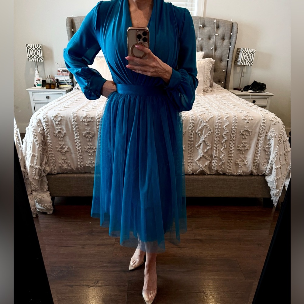 2 Piece Elegant Long Sleeve Body Suit and Matching Tulle Skirt in Vibrant Blue